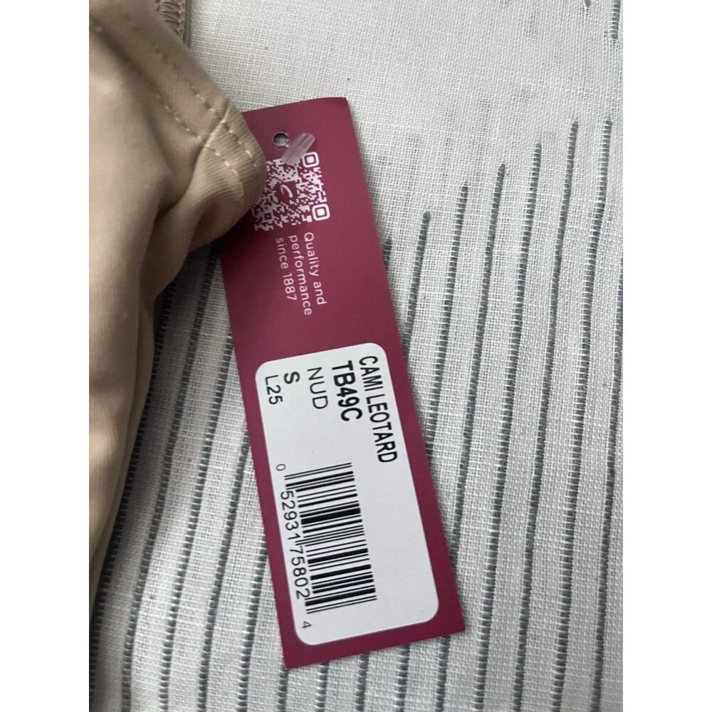 New Capezio Girls Camisole Leotard Size Small Color Nude L25